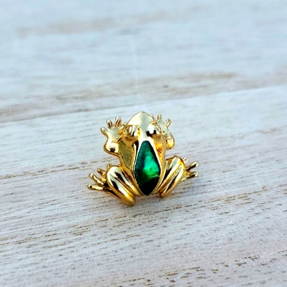 Green enamel goldtone Frog pinback tac for lapels shirt collar accent hat scarf - Picture 2 of 5